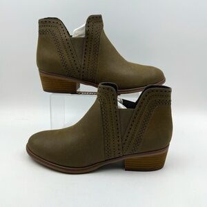 NEW MIA Jayden Pull On Bootie Olive US Size 8.5